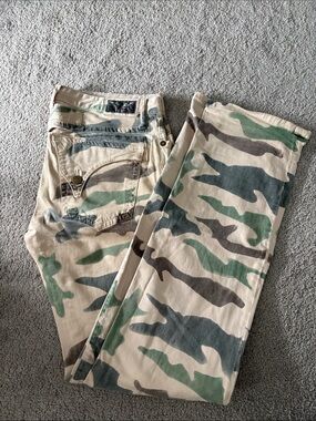 Robins jean’s Men’s Straight Camo Jeans in Cream, Green, Gray